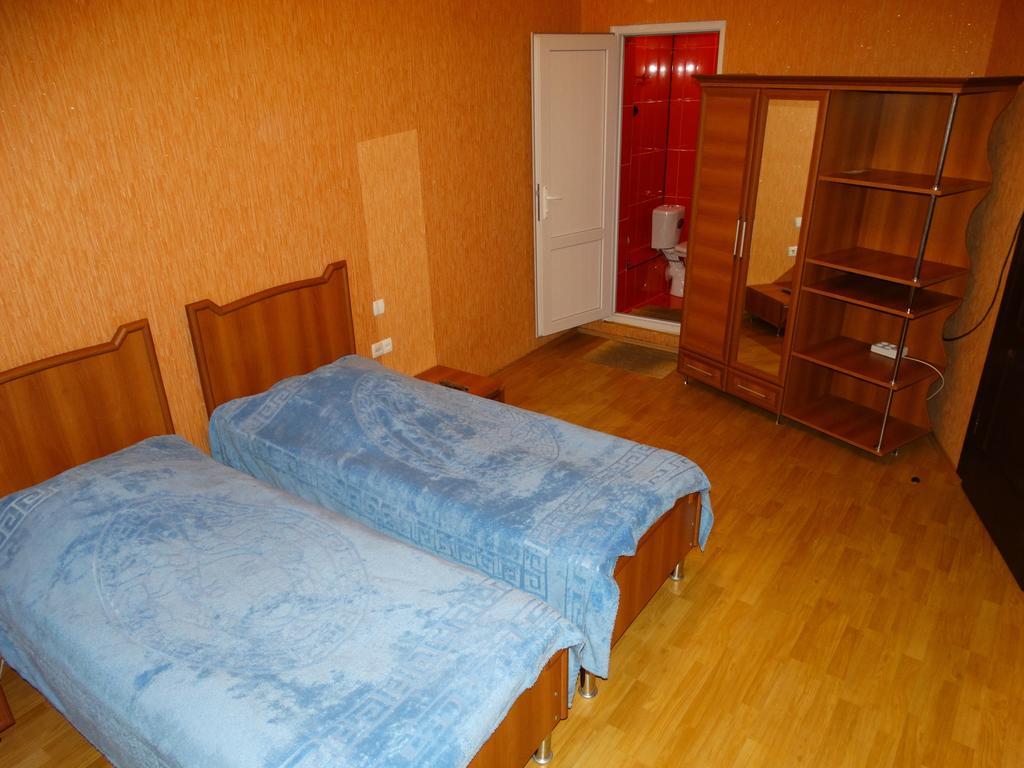 Hotel Sano Kʼutʼaisi Quarto foto